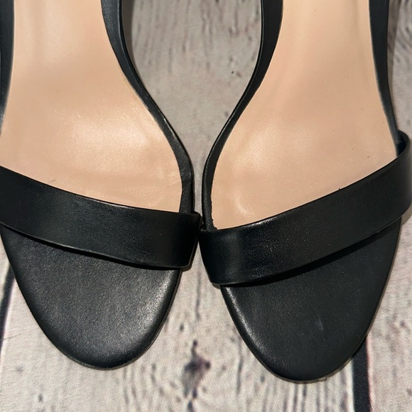 Aldo Peep Toed Ankle Strapped Block Heels - Picture 4 of 14